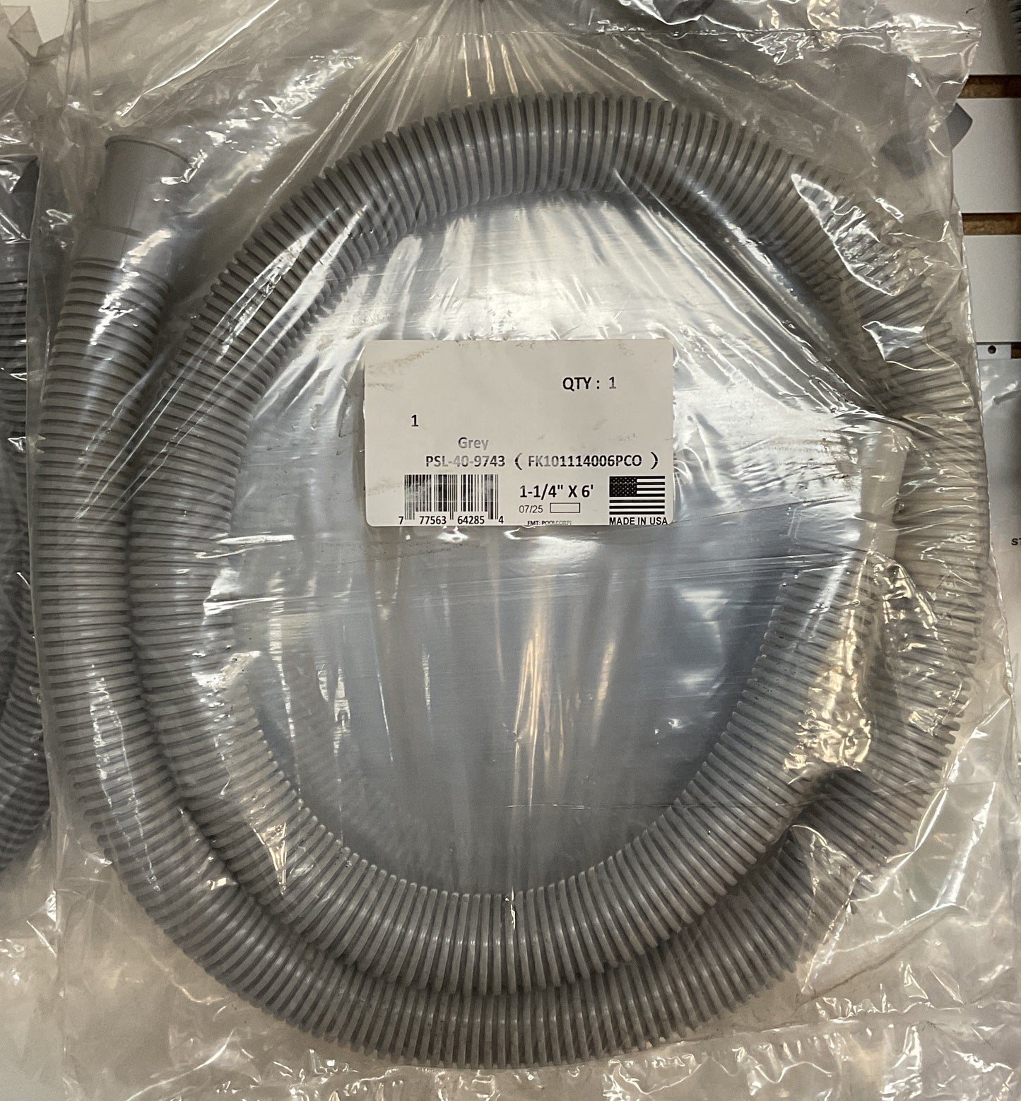 Molded Connect hose-1.25"x 6'